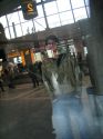 Ankunft am Stuttgarter Flughafen: Timmster

Zunchst noch nur hinter Glas zu bewundern^^ Weil sein Gepck ewig auf sich warten lie...